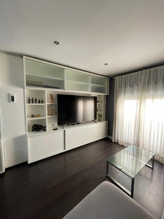 Moderno Apartamento Con Plaza De Garaje En Pleno Centro De Almería Esterno foto