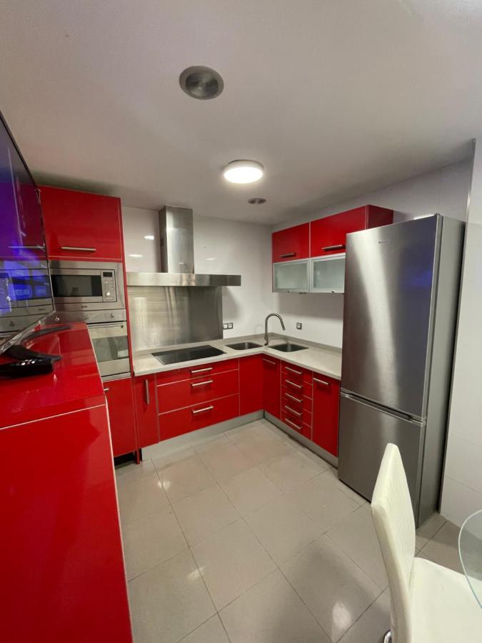 Moderno Apartamento Con Plaza De Garaje En Pleno Centro De Almería Esterno foto