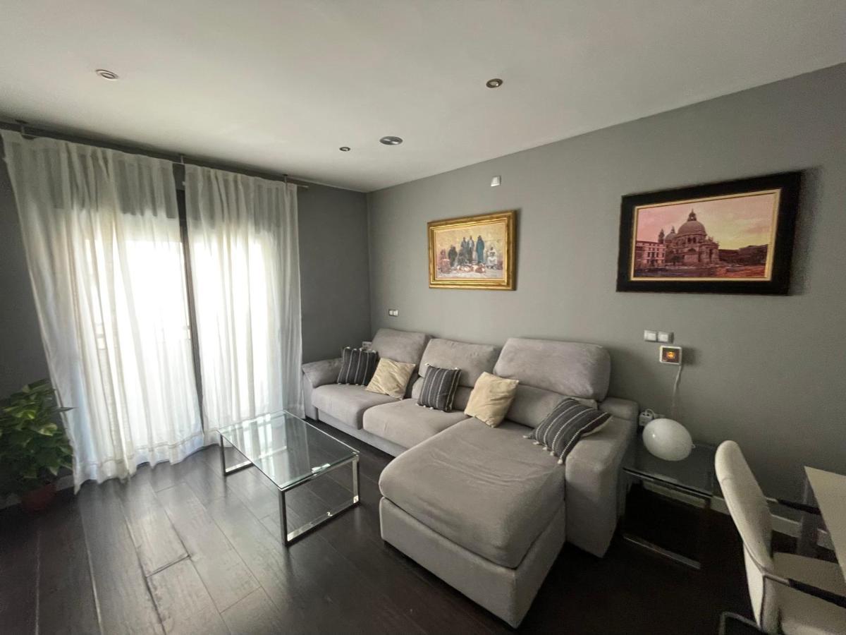 Moderno Apartamento Con Plaza De Garaje En Pleno Centro De Almería Esterno foto
